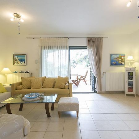 Blue Crab, Beachfront House In Kalandra #Feelslikehome Hanioti Exterior foto
