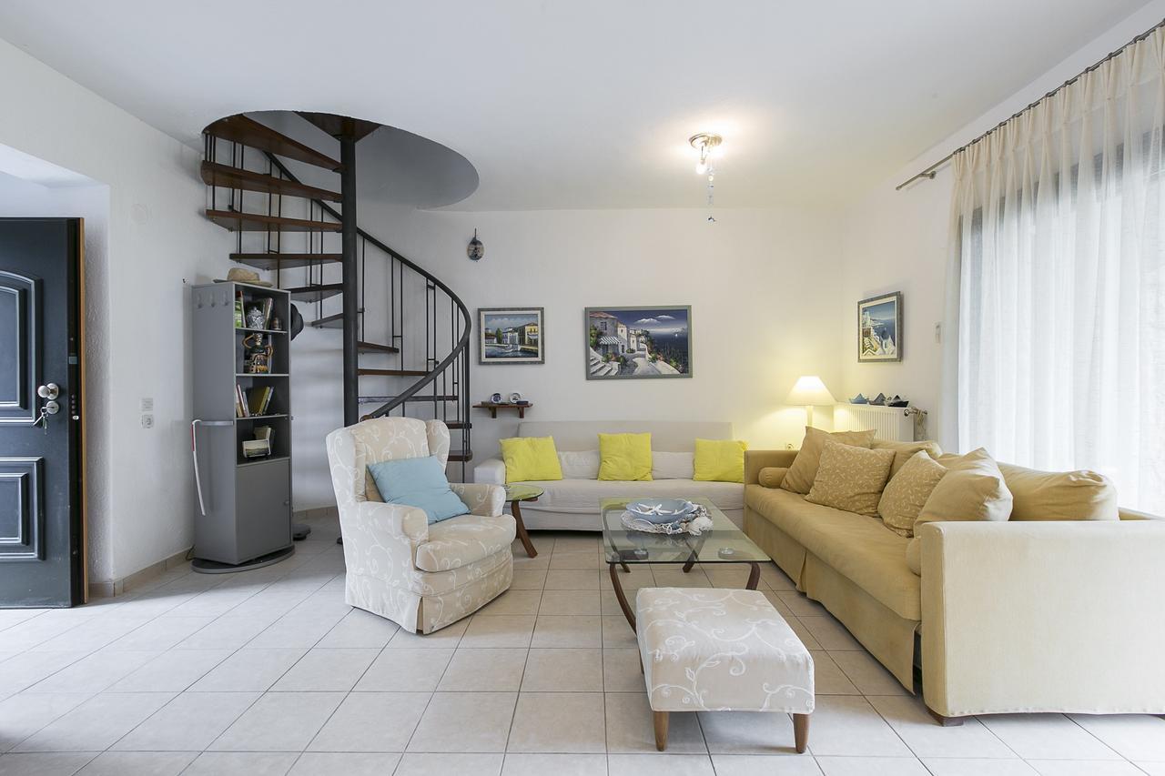 Blue Crab, Beachfront House In Kalandra #Feelslikehome Hanioti Exterior foto